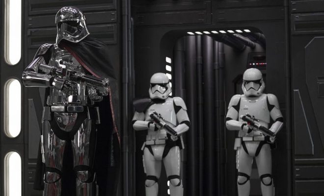 c31ff892-9b40-4258-bd8b-6173d7388318-thelastjedi59b85043036800